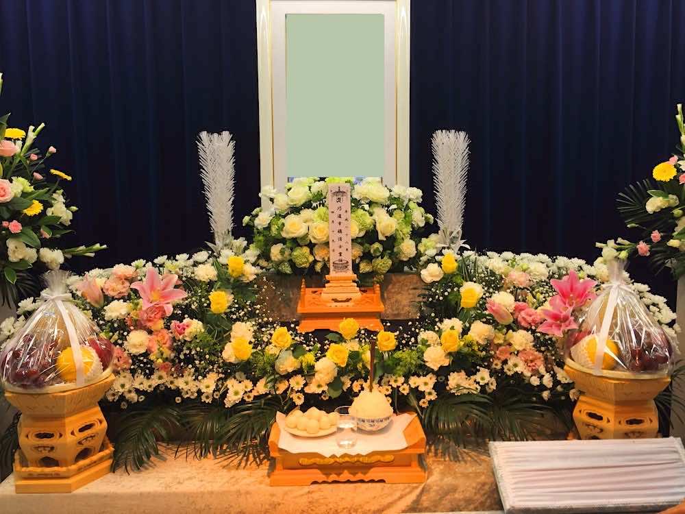 葬儀と供花