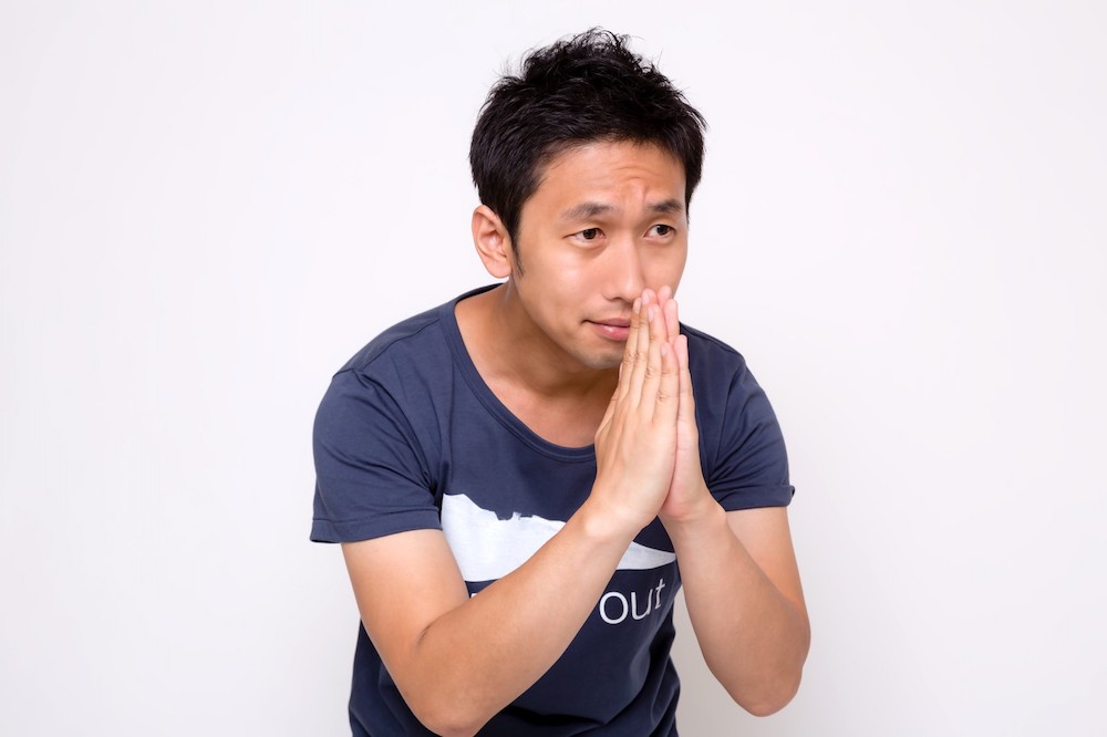 喪服を貸してほしいと依頼する