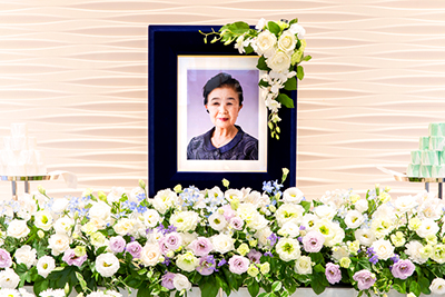 遺影花飾り