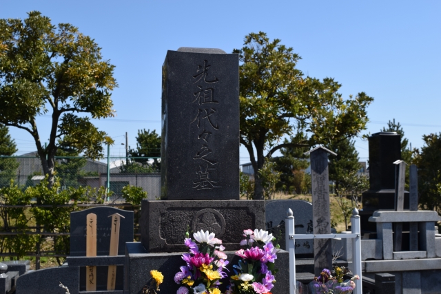 お墓